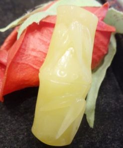 Mặt đeo cổ hổ phách Balan khắc ống tre may mắn